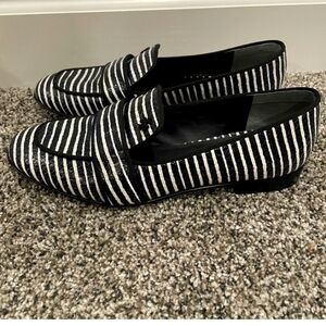 Tory Burch leather loafers (navy blue & white)